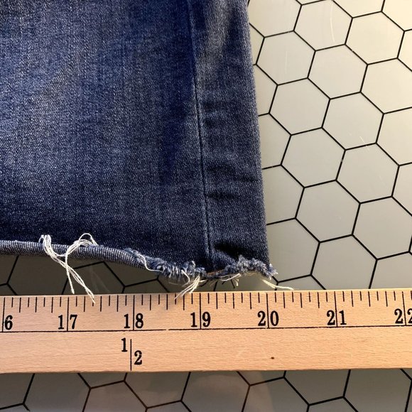 Altar'd State Jean Mini Skirt Womens L Frayed Distressed Button Fly Wildcat Wash - Picture 6 of 8